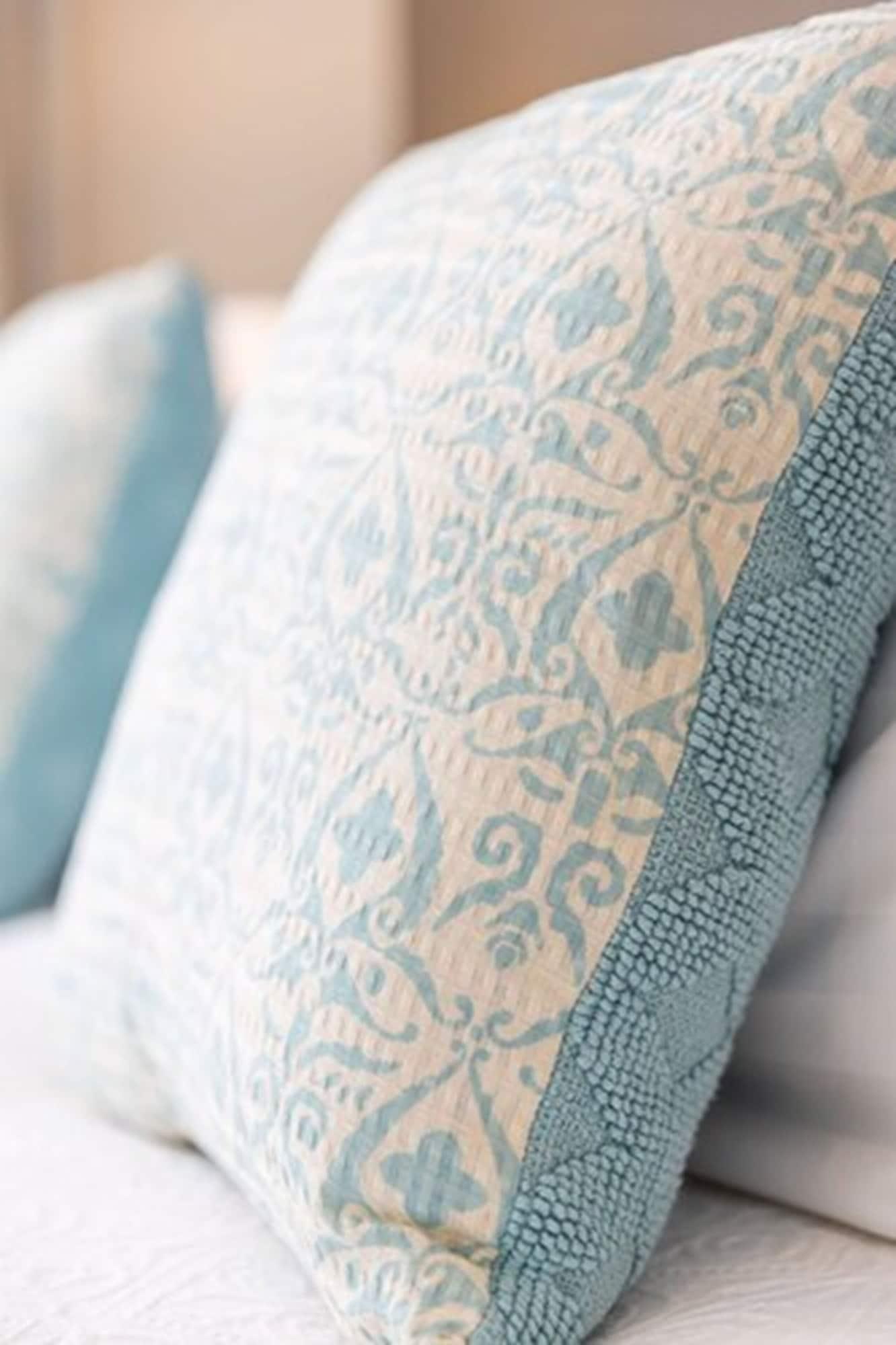 Palazzo Motor Lodge Nelson Eksteriør bilde A cushion with a piped edge